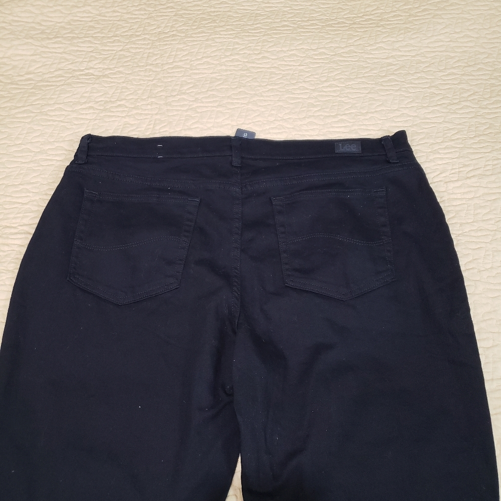 Women's Lee Relaxed Fit Black Jeans Size 18 - Picture 6 of 8